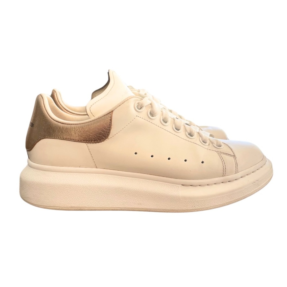 Alexander McQueen Women’s Oversized Sneaker White/ Rosegold